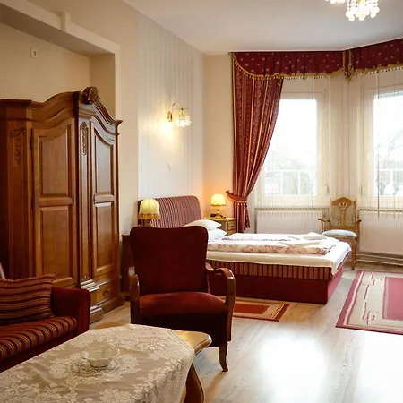 Bed and Breakfast Korona Panzio à Mateszalka Extérieur photo