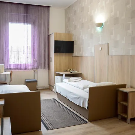 Bed and Breakfast Korona Panzio à Mateszalka Extérieur photo