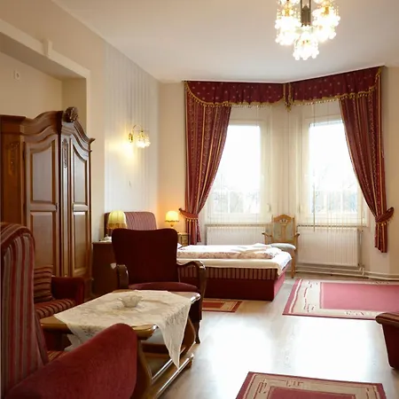 Bed and Breakfast Korona Panzio à Mateszalka Extérieur photo